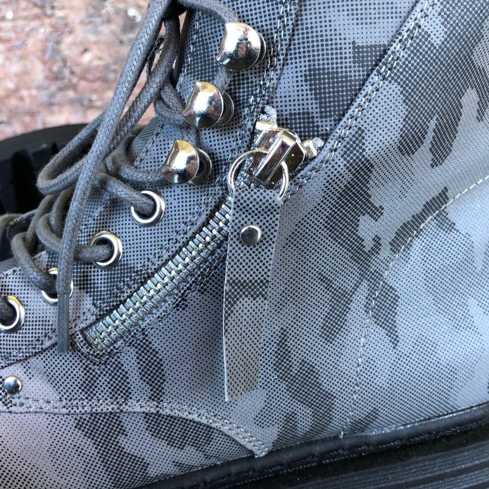 NEW  Madden Girl Mash Flatform Combat Boots - Picture 11 of 15